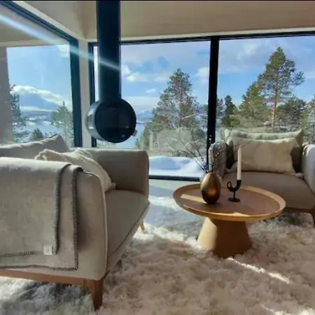 Ny I Malangen Ferienhaus *