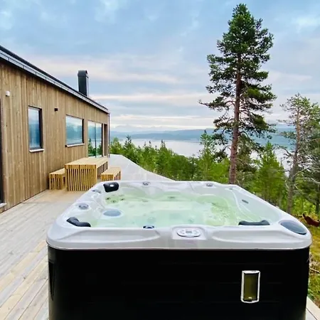 Ny I Malangen Ferienhaus *